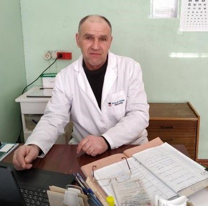 В Рокитнянському Центрі ПМСД працює сімейний лікар Момотенко Юрій Миколайович