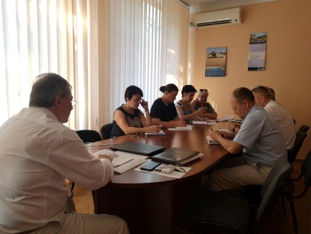 Про апаратну нараду