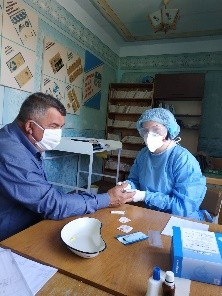 Сільському голові села Житні Гори провели тестування швидкими тестами на Covid-19
