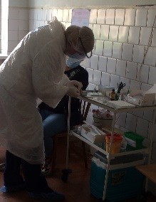 Проводить тестування швидкими тестами на Covid-19 лікар терапевт Осташевська Людмила Володимирівна