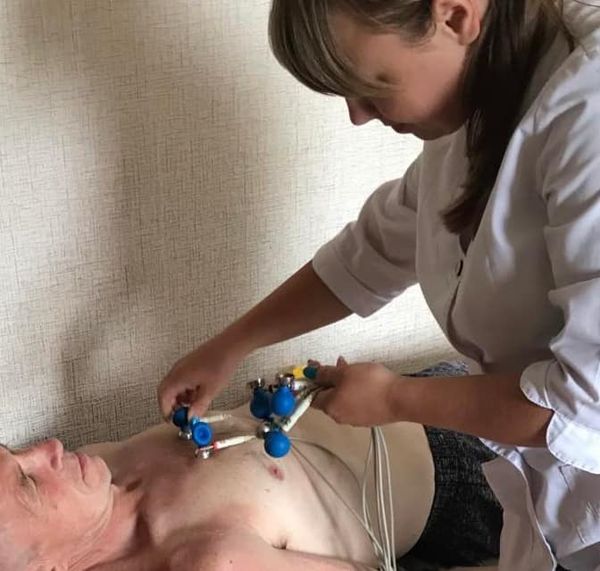 Медичні огляди продовжуються...