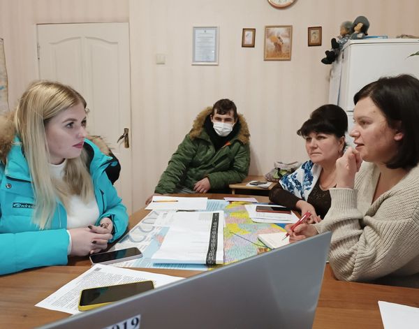 Якщо є проблеми у введенні даних до електронної системи охорони здоров'я України, потрібно звертатись до своєї медичної інформаційної системи за допомогою