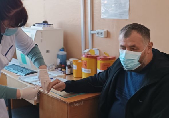 Ранок давно розпочався і наша медсестричка Інна, вже вся в роботі