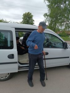 В селі Острів Рокитнянської громади обстеження жителів на пересувному флюорографі