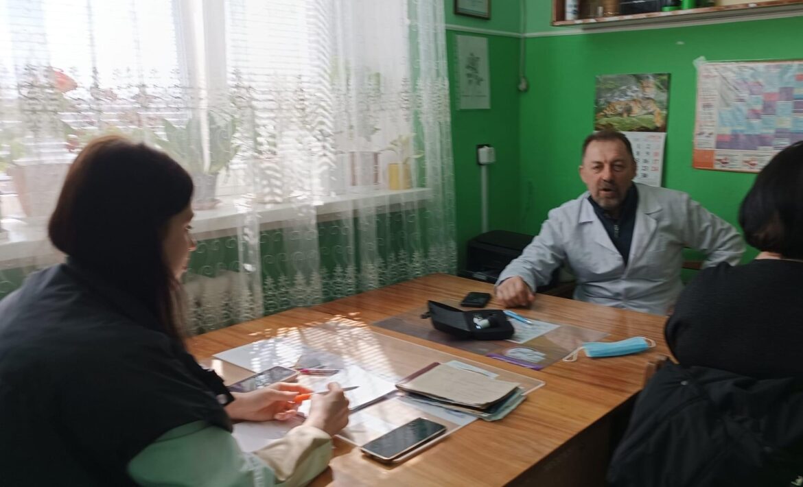 До нашої Рокитнянської громади завітали спеціалісти з області - лікарі дерматологи із КНП КОР Київський обласний спеціалізований медичний центр