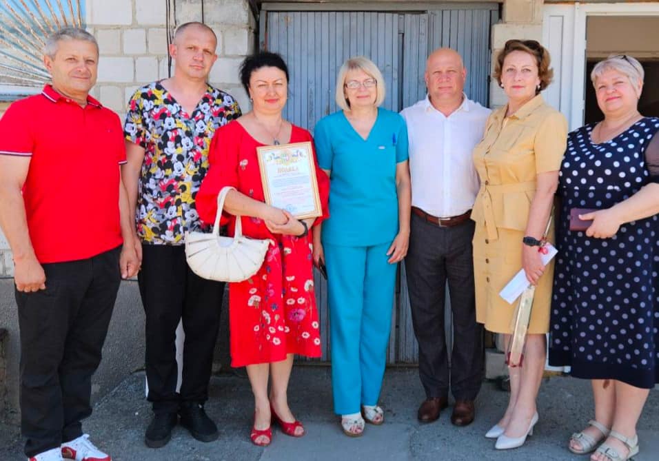 Ось і пройшло наше медичне свято, з Подяками, квітами, привітаннями...
