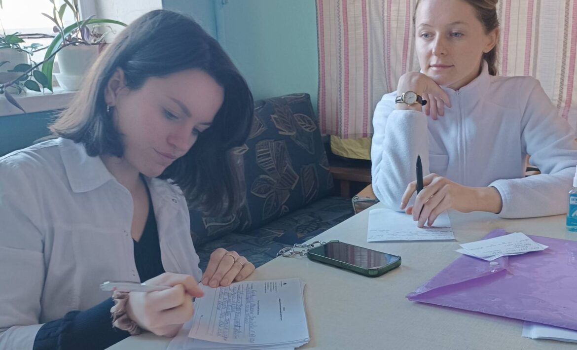 До нашої Рокитнянської громади завітали спеціалісти з області - лікарі дерматологи