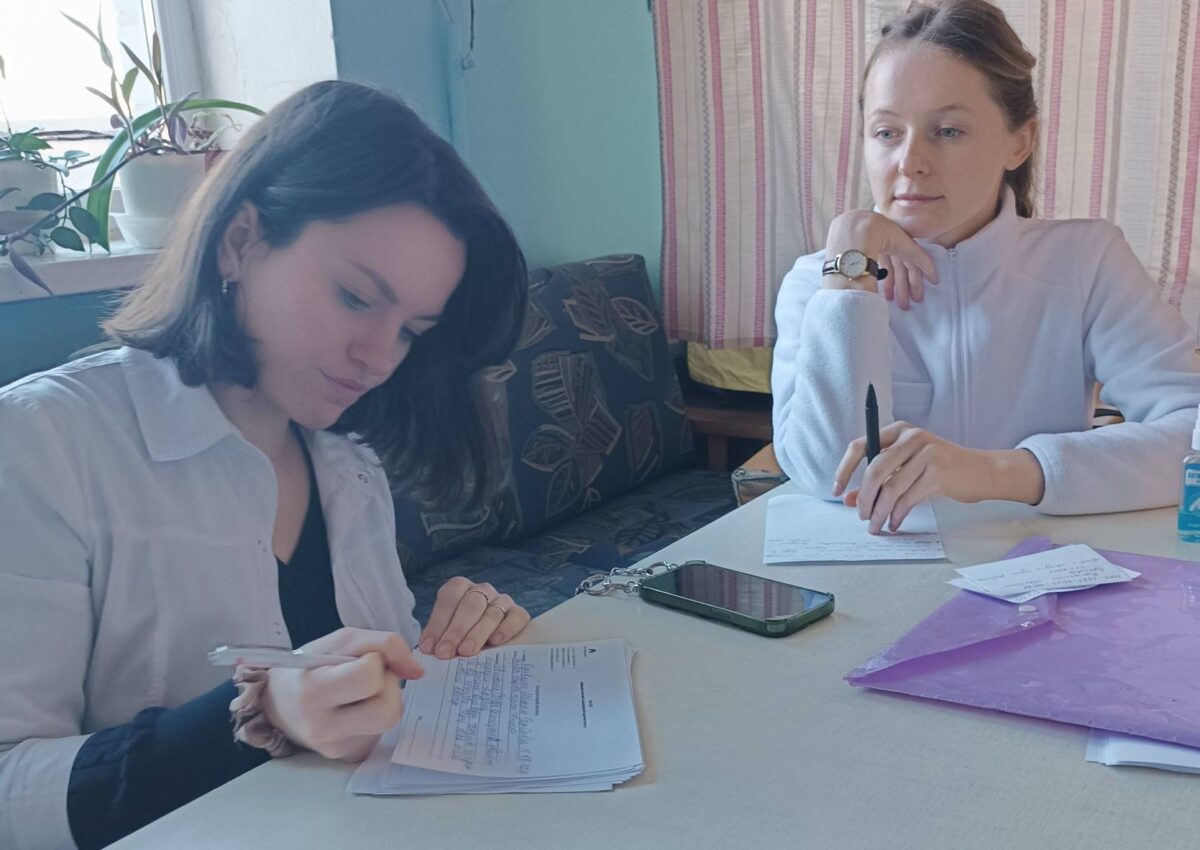 До нашої Рокитнянської громади завітали спеціалісти з області - лікарі дерматологи