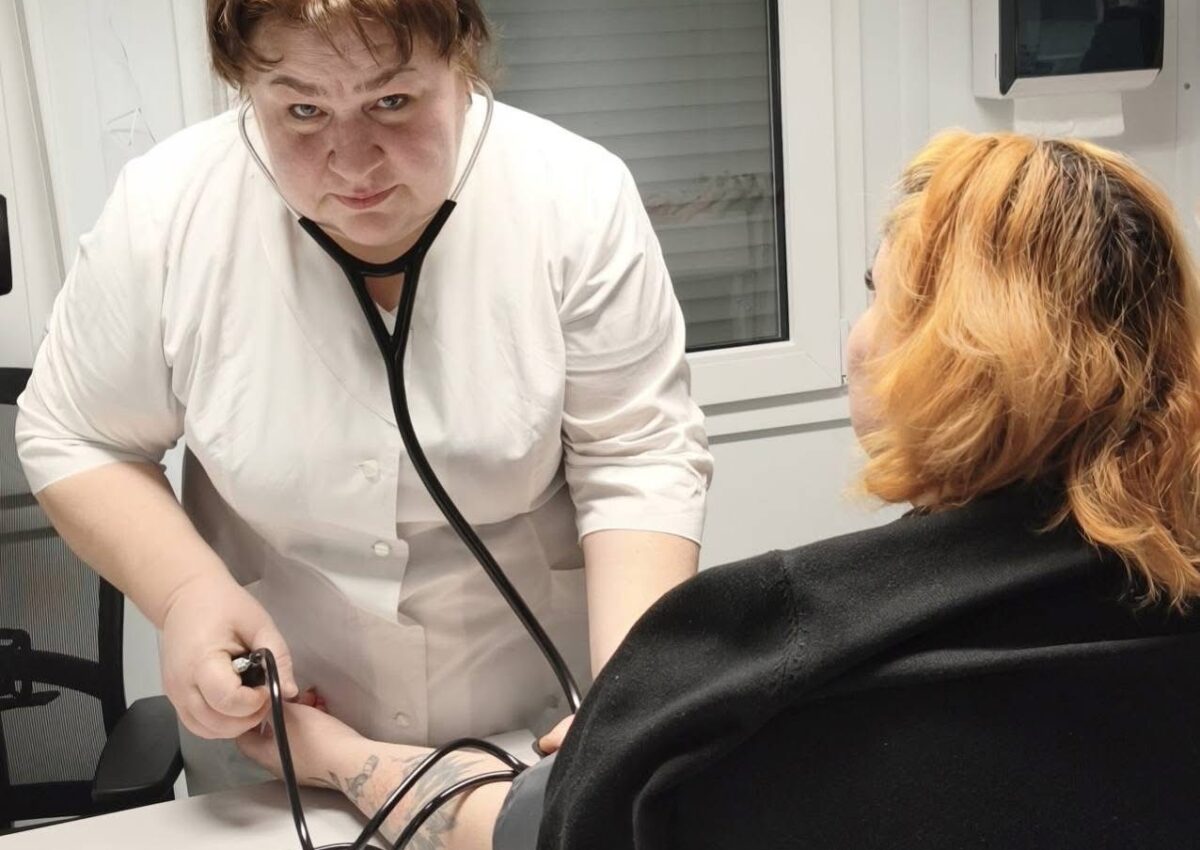 На масиві цукрового заводу прийом пацієнтів проводила лікар ЗПСМ Слободенко Тетяна Сергіївна