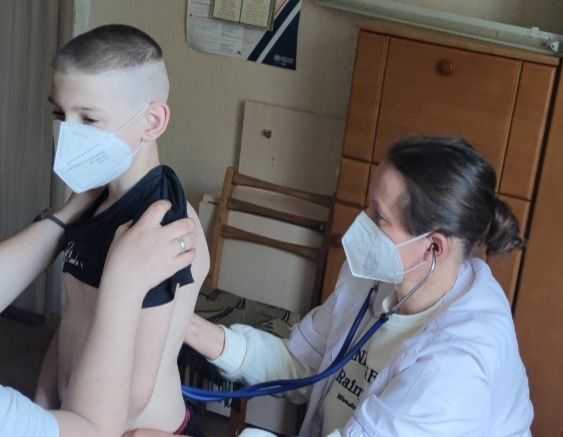 Зустріч фахівців раннього втручання з дітьми села Запруддя Зустріч фахівців раннього втручання з дітьми села Запруддя
